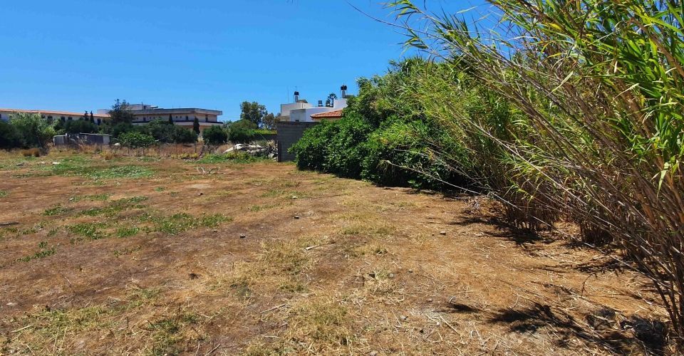 LAND PLOT 3.800 m² FOR SALE IN KOKKINOS PIRGOS