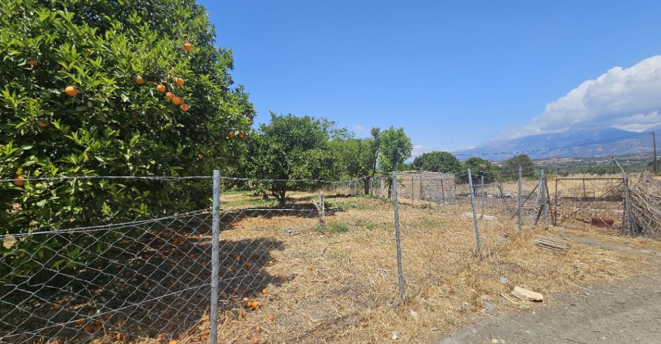 LAND PLOT 800 m² FOR SALE IN PETROKEFALI