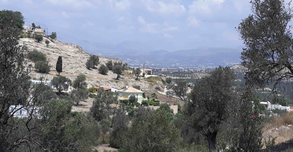 LAND PLOT 750 m² FOR SALE IN KAMILARI