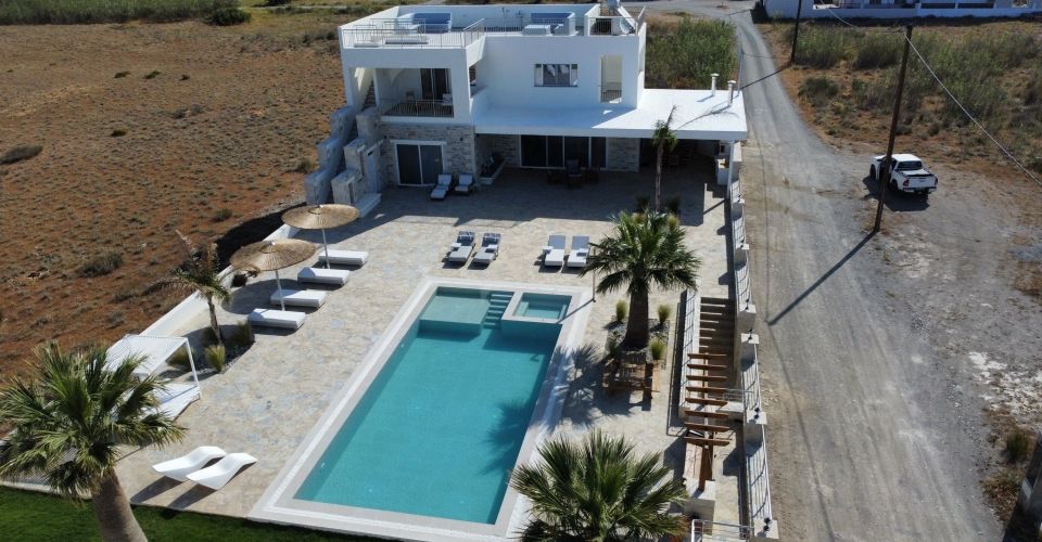 VILLA 150 m² FOR SALE NEAR TO THE BEACH IN AFRATHIA (KALAMAKI)