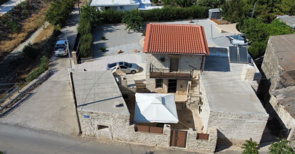 ΜΟΝΟΚΑΤΟΙΚΙΑ 160 m² ΠΡΟΣ ΠΩΛΗΣΗ ΣΤΗ ΜΗΤΡΟΠΟΛΗ