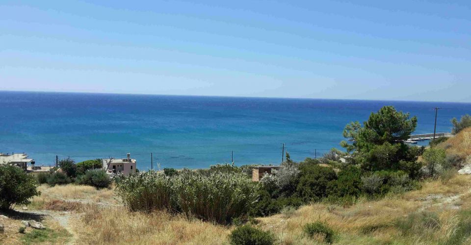 PLOT 922 m²  WITH SEA VIEW IN KASTRI.