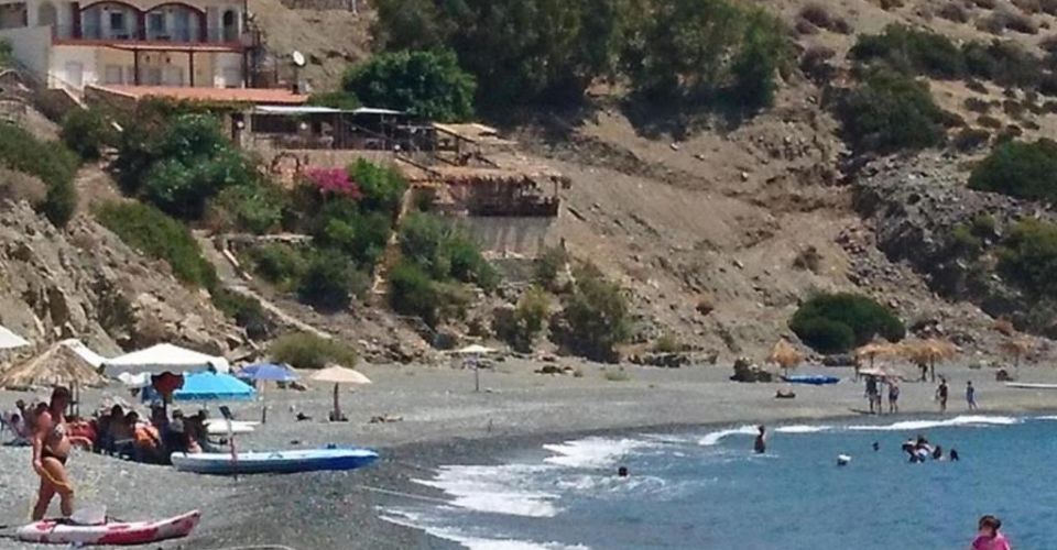 HOTEL DIREKT AM MEER ZU VERKAUFEN IN CHRISOSTOMOS