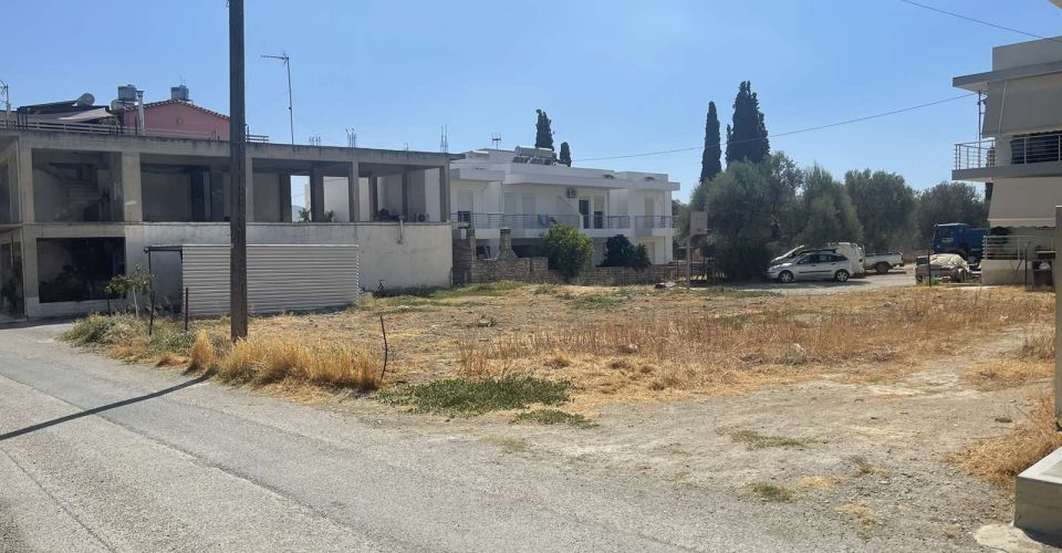 LAND PLOT 346 m² FOR SALE IN MOIRES