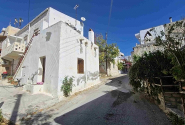 BUILDING WITH TWO APARTMENTS FOR SALE IN PITSIDIA