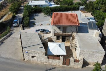 ΜΟΝΟΚΑΤΟΙΚΙΑ 160 m² ΠΡΟΣ ΠΩΛΗΣΗ ΣΤΗ ΜΗΤΡΟΠΟΛΗ